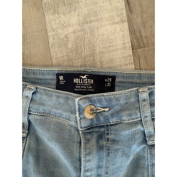 Hollister Jeans Womens 29 High Rise Flare Light Wash Soft Stretch 31 Inseam - Picture 3 of 7